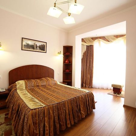 Соняхи Hotell Zimna Voda Eksteriør bilde