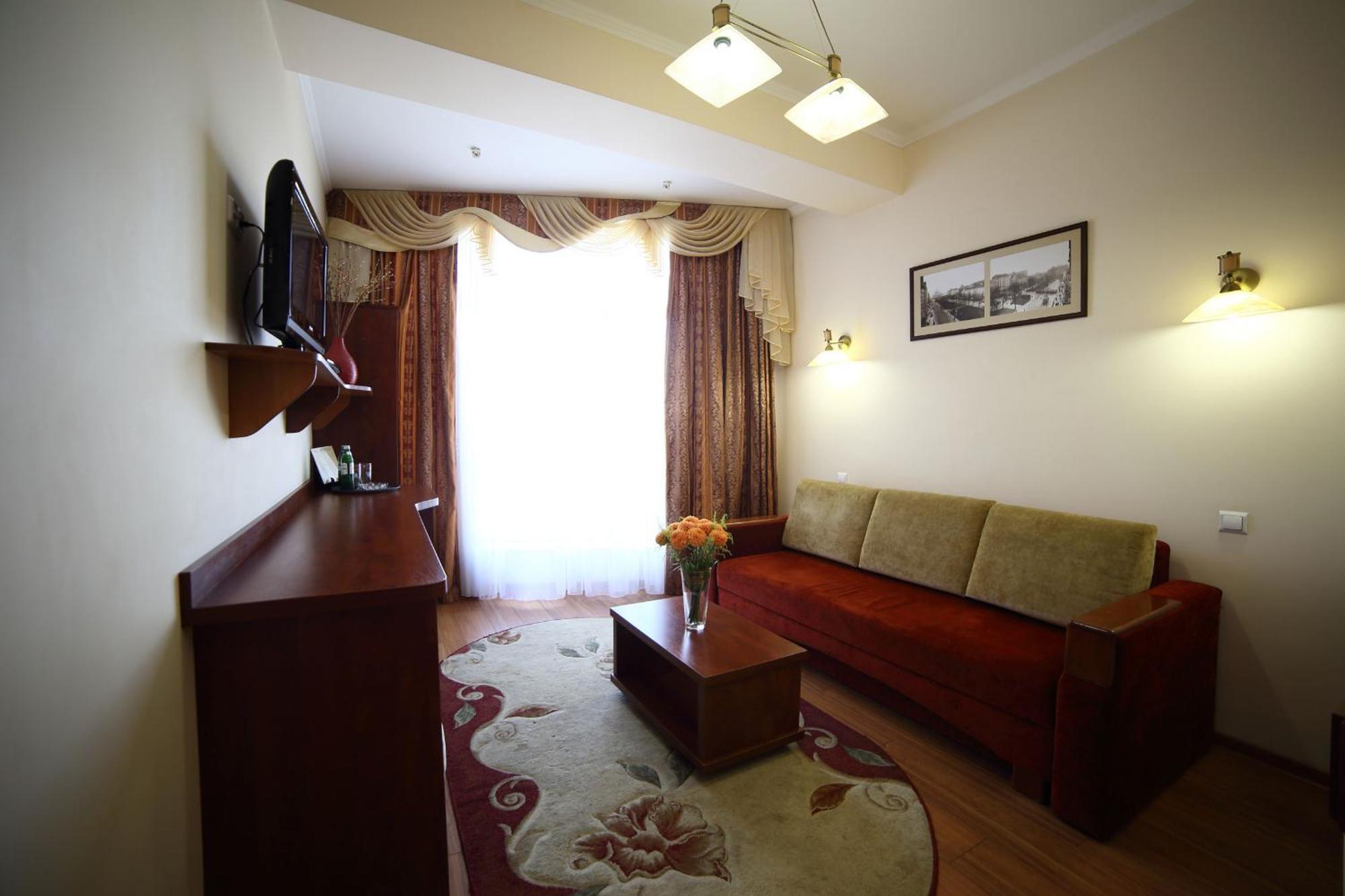 Соняхи Hotell Zimna Voda Eksteriør bilde