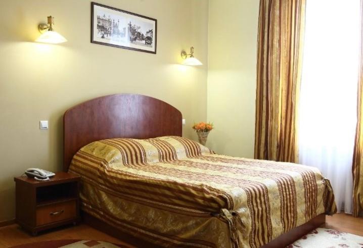 Соняхи Hotell Zimna Voda Eksteriør bilde